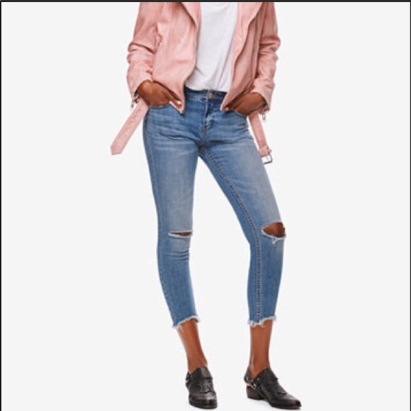 Free People Denim - Free People skinny jeans distressed cutoff ankle.